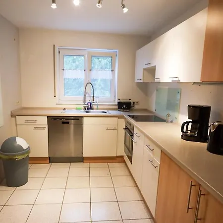 Grosses Ferienhaus Im Landhausstil *